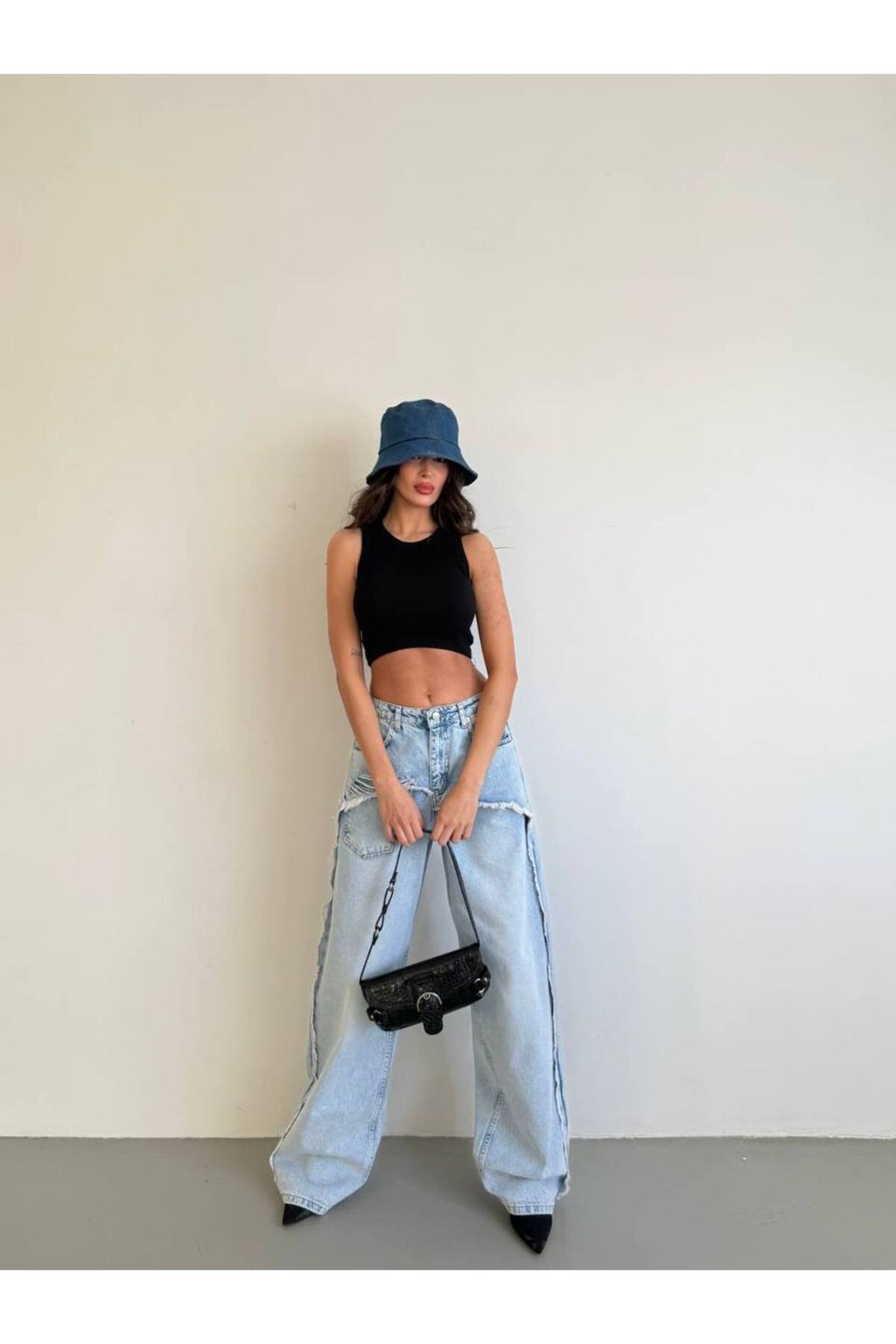 Dikiş Detaylı Geniş Paça Kadın Jean Pantolon