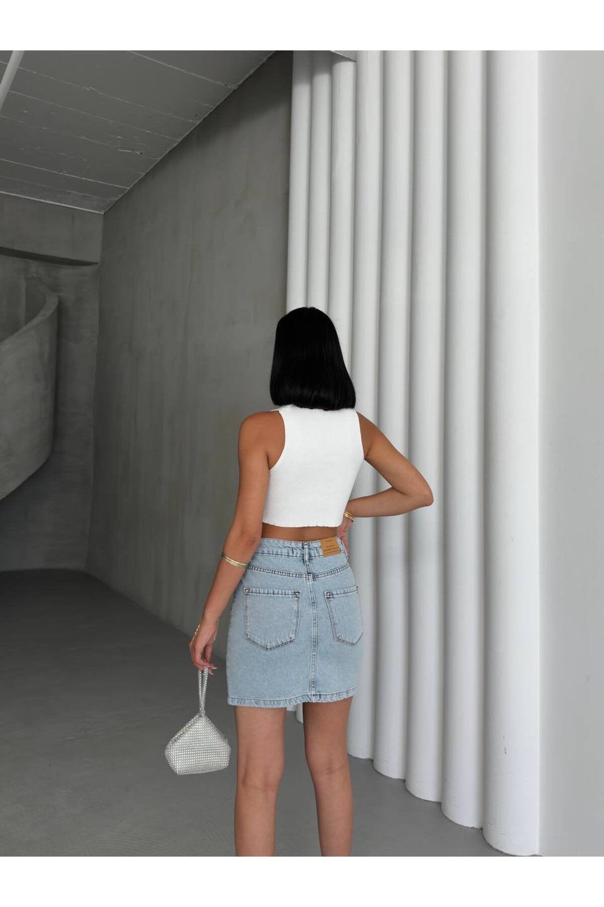 Gün Işığı Gibi Parlayan Taş İşlemeli Kot Etek