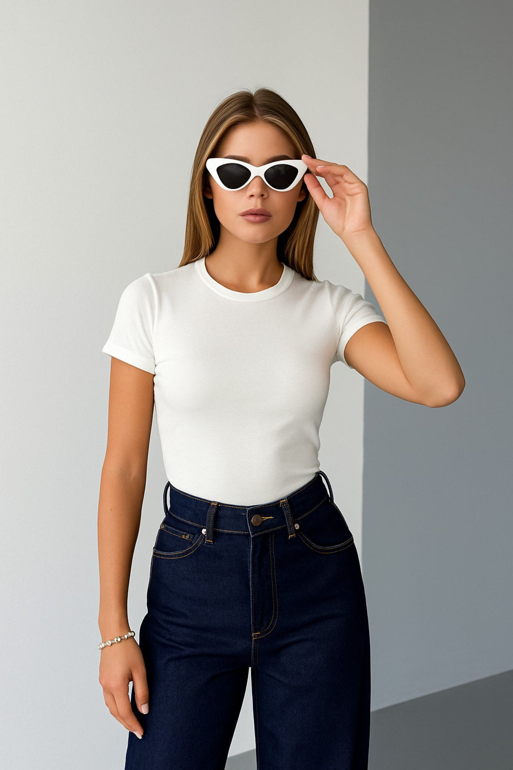 Düz Kesim Ribana Dokulu Basic T-Shirt