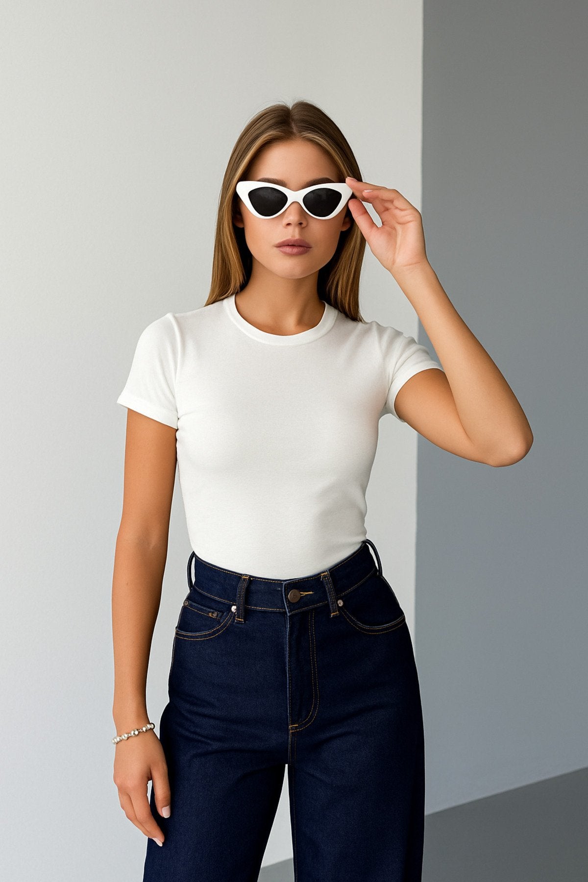 Düz Kesim Ribana Dokulu Basic T-Shirt