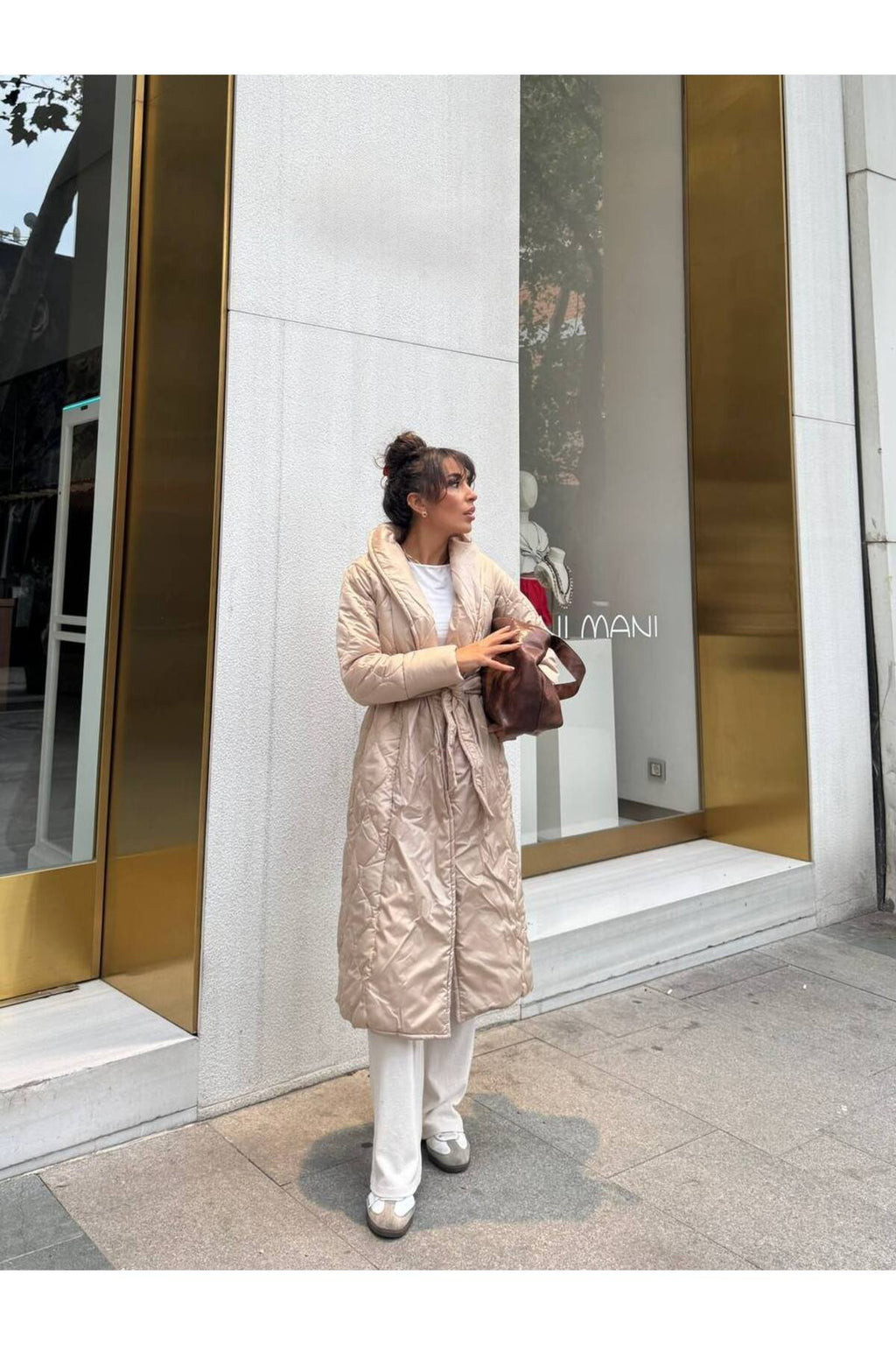 Minimalist Kapitone Şıklığı Kadın Uzun Mont