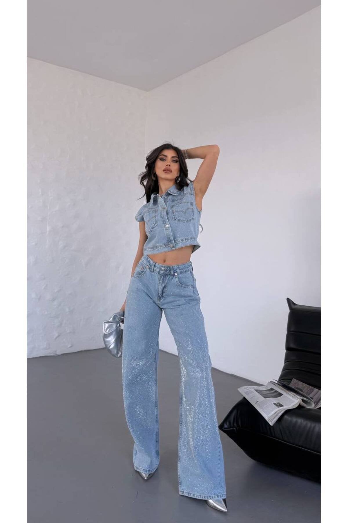 Işıltıyla Fark Yarat! taşlı yelekli takım