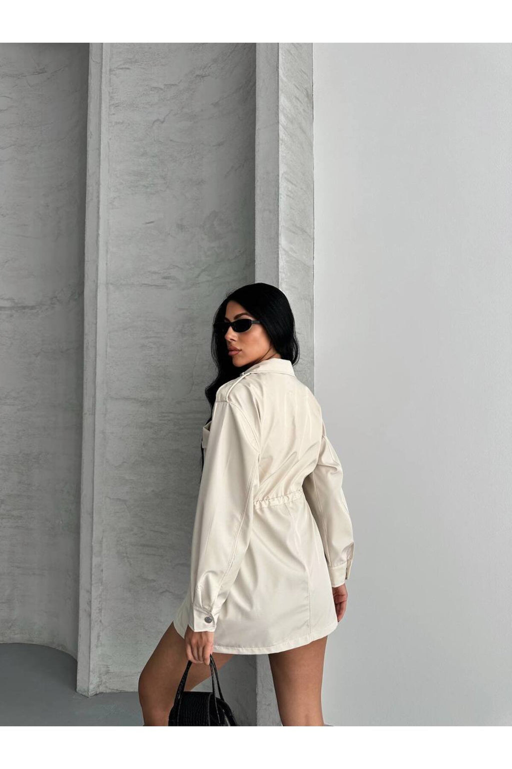 4 CEPLİ BEL BAĞLAMALI KISA TRENCH COAT CEKET