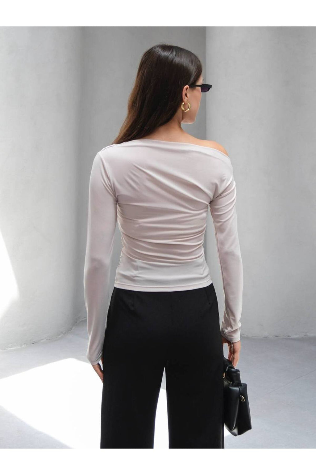 Tek Omuz Off-Shoulder Siyah Bluz