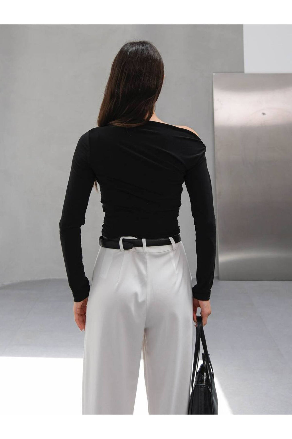 Tek Omuz Off-Shoulder Siyah Bluz