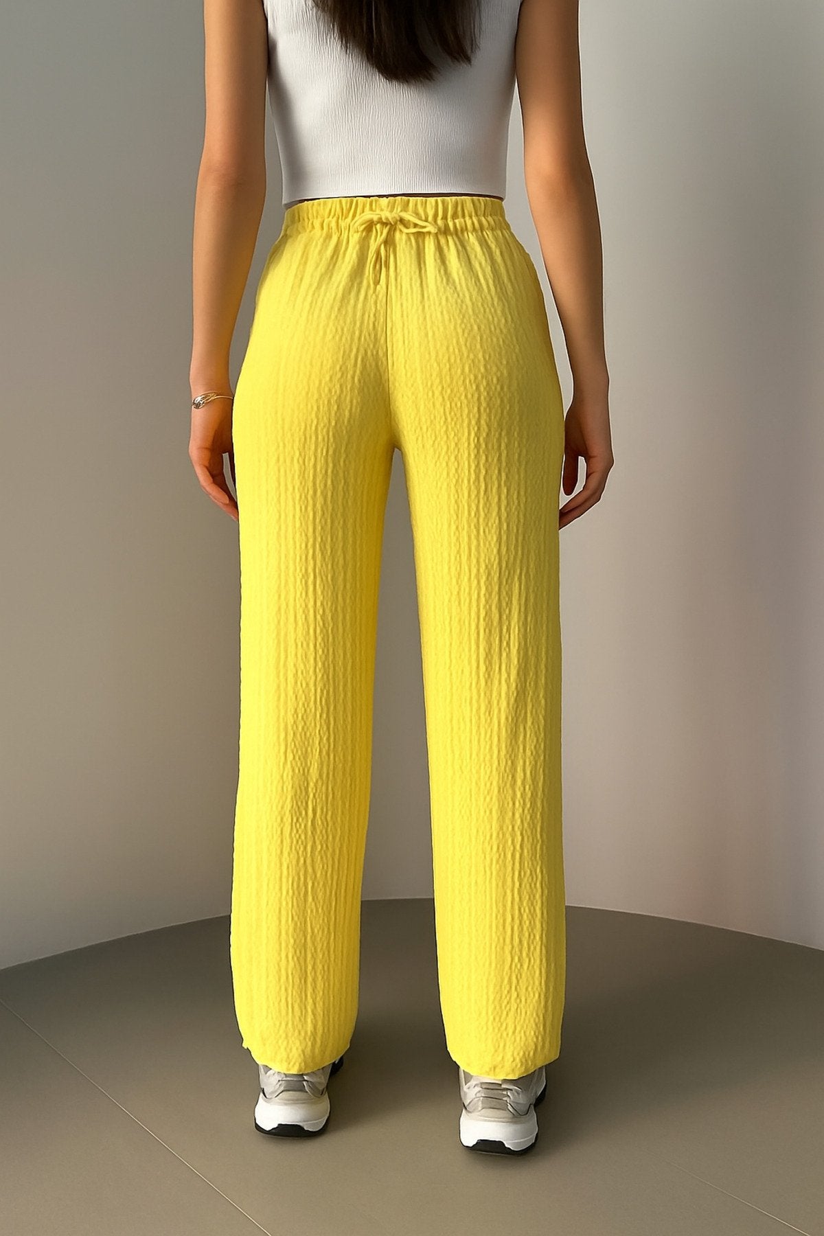 Lastikli Bel Rahat Kesim Dokuma Pantolon