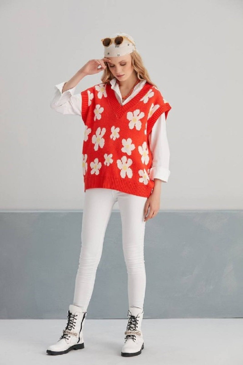 Triko Çiçekli Süveter