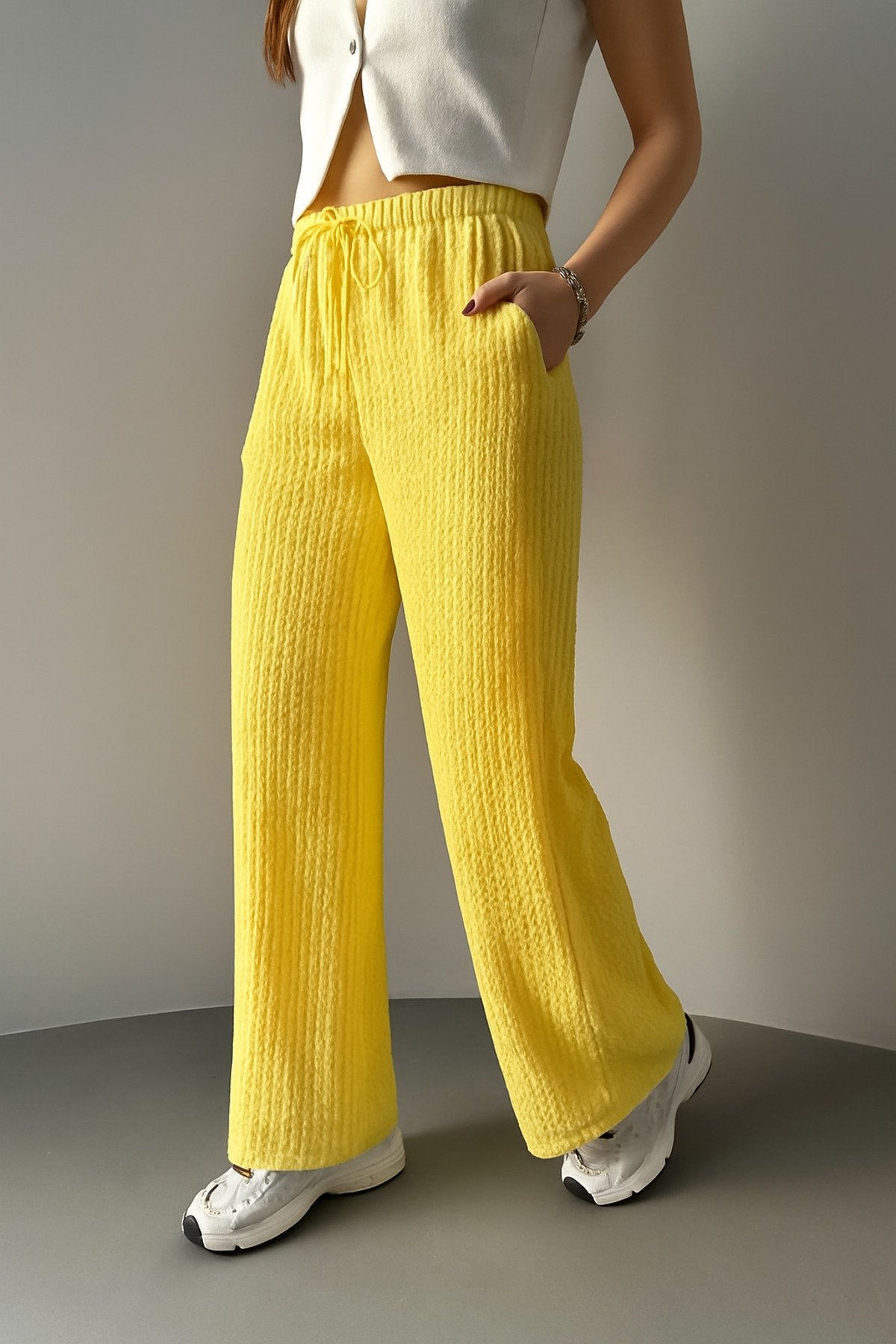 Lastikli Bel Rahat Kesim Dokuma Pantolon