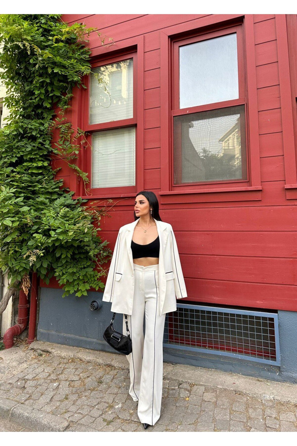 Minimal Tarzın Gücü: Şerit Detaylı Takım