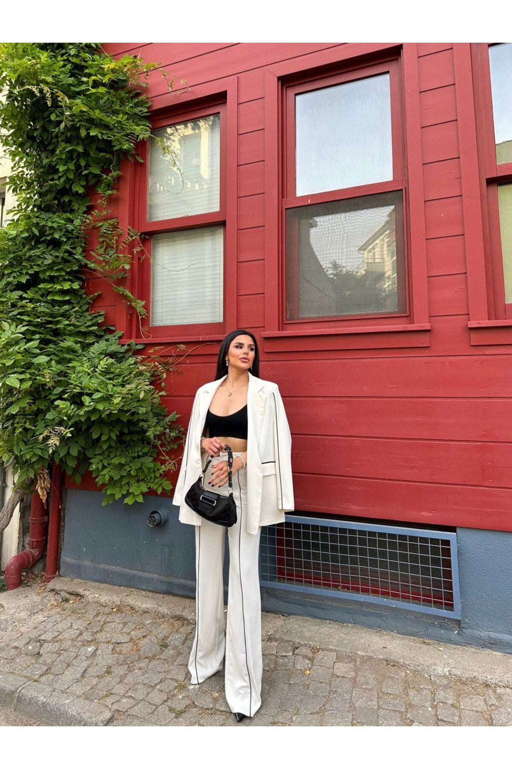 Minimal Tarzın Gücü: Şerit Detaylı Takım