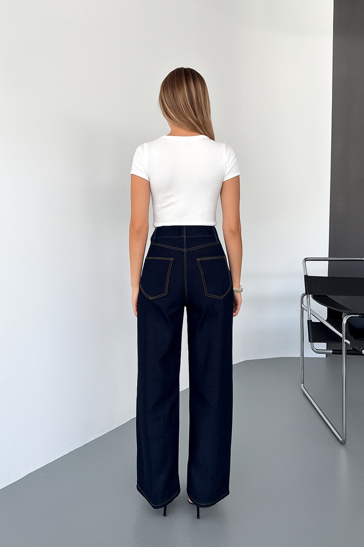 Düz Kesim Ribana Dokulu Basic T-Shirt