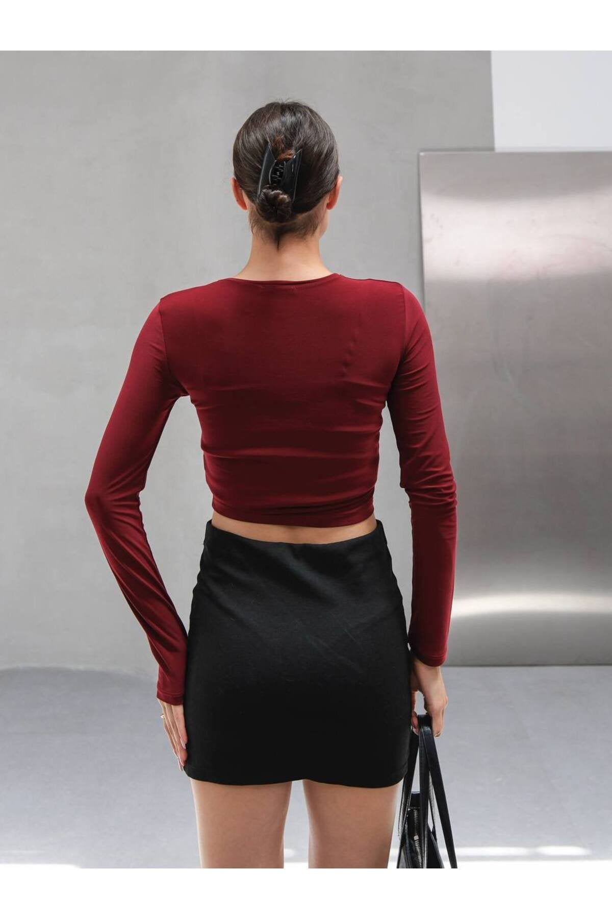 Gold Detaylı Uzun Kollu Crop Bluz