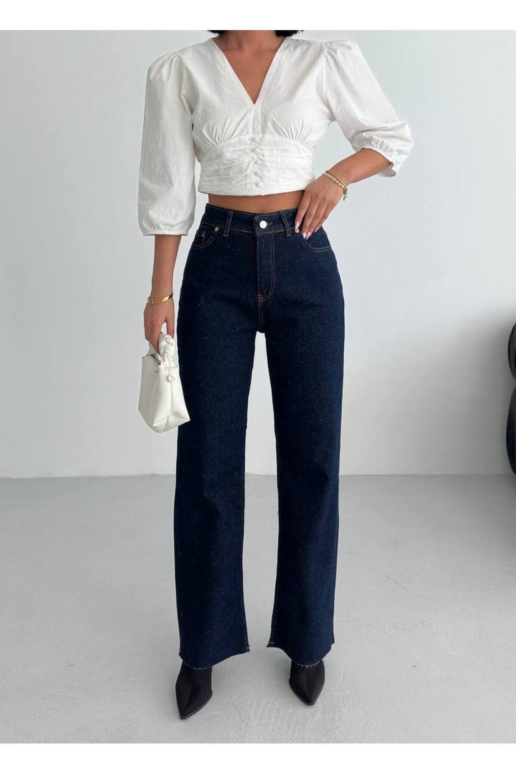 Kesik Paça Straight Jean