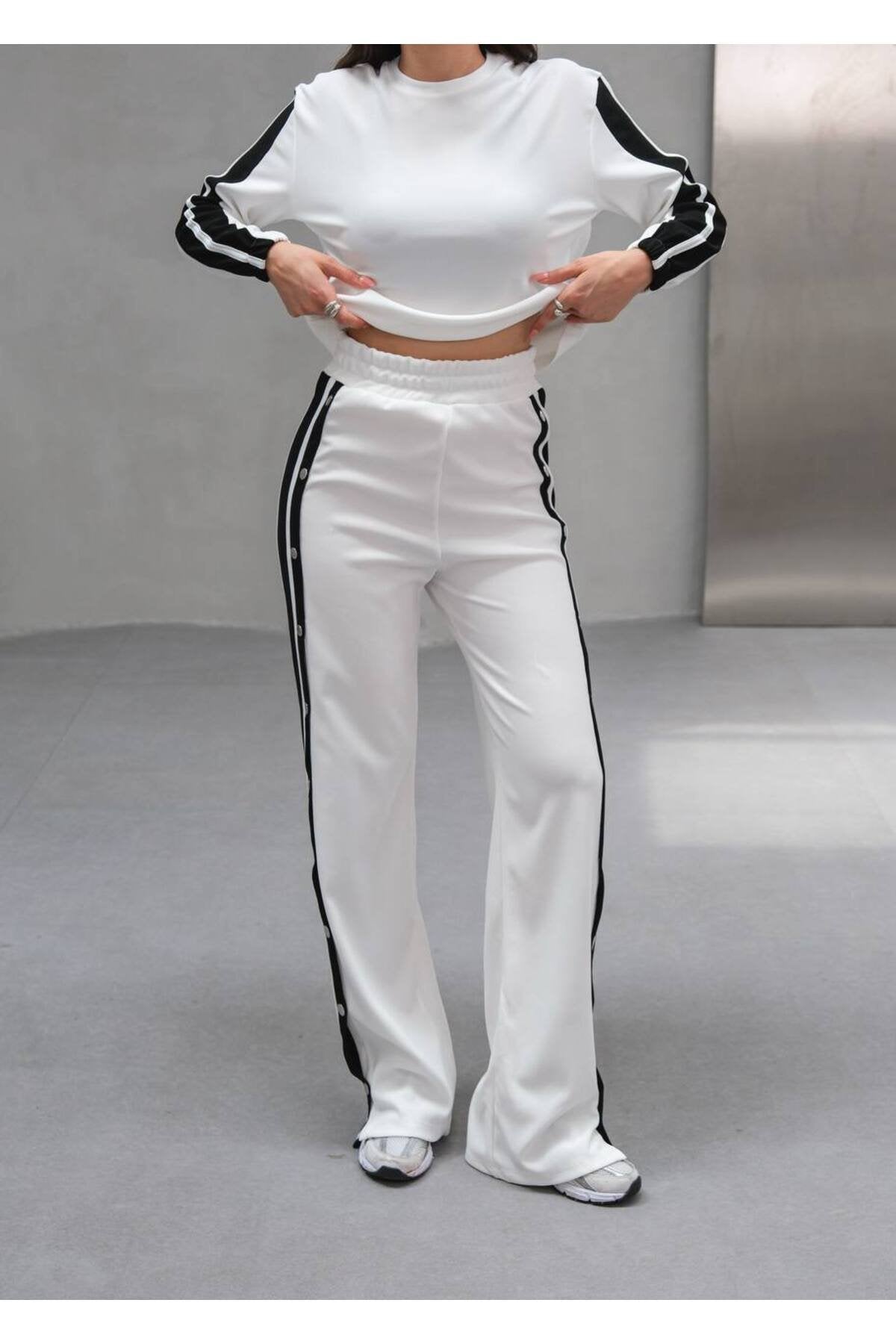 Çıtçıt Detaylı Yan Şeritli Kadın İkili Spor Takım