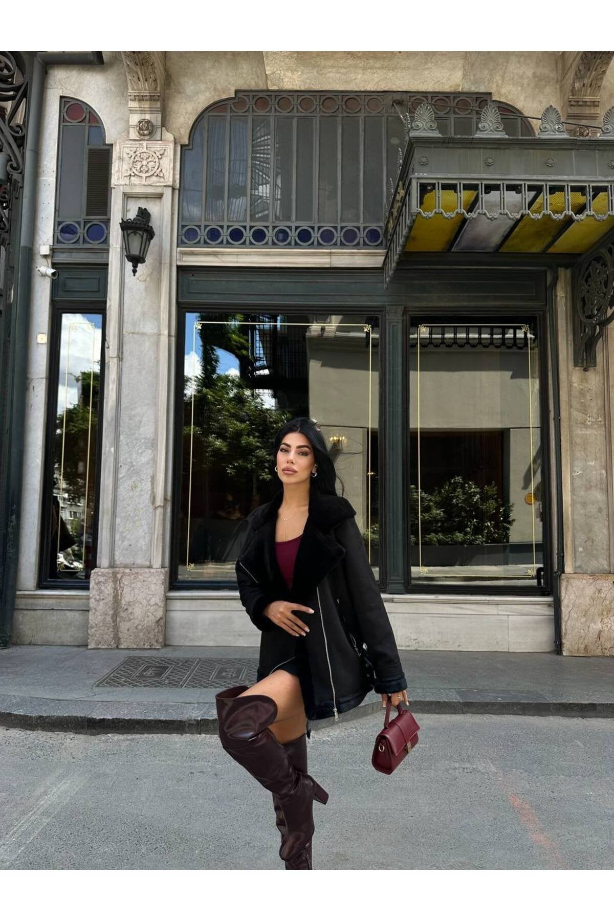 Kemer Detaylı Kürk İçli Mont