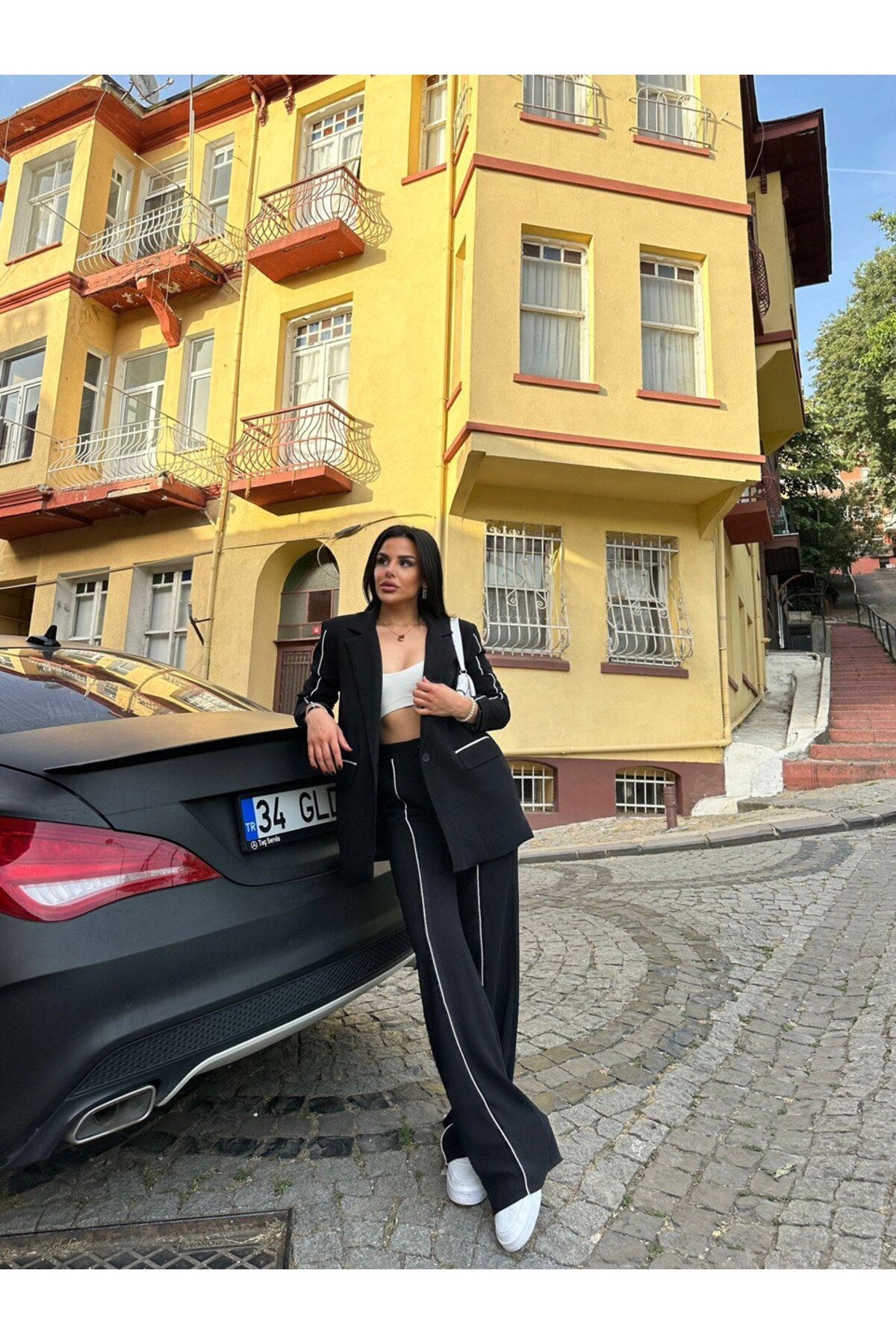 Minimal Tarzın Gücü: Şerit Detaylı Takım