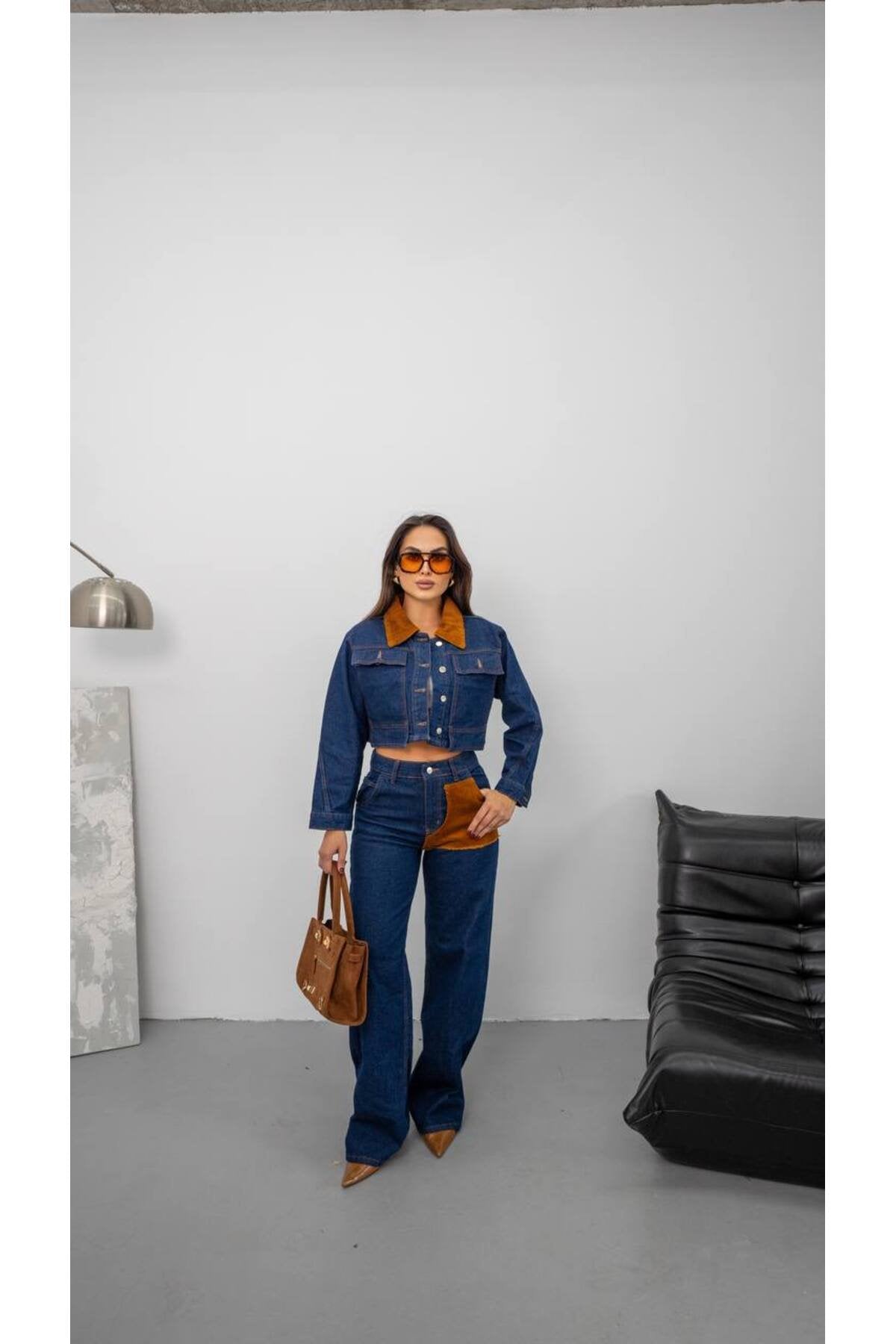 Kadife Detaylı Crop Ceket Takım