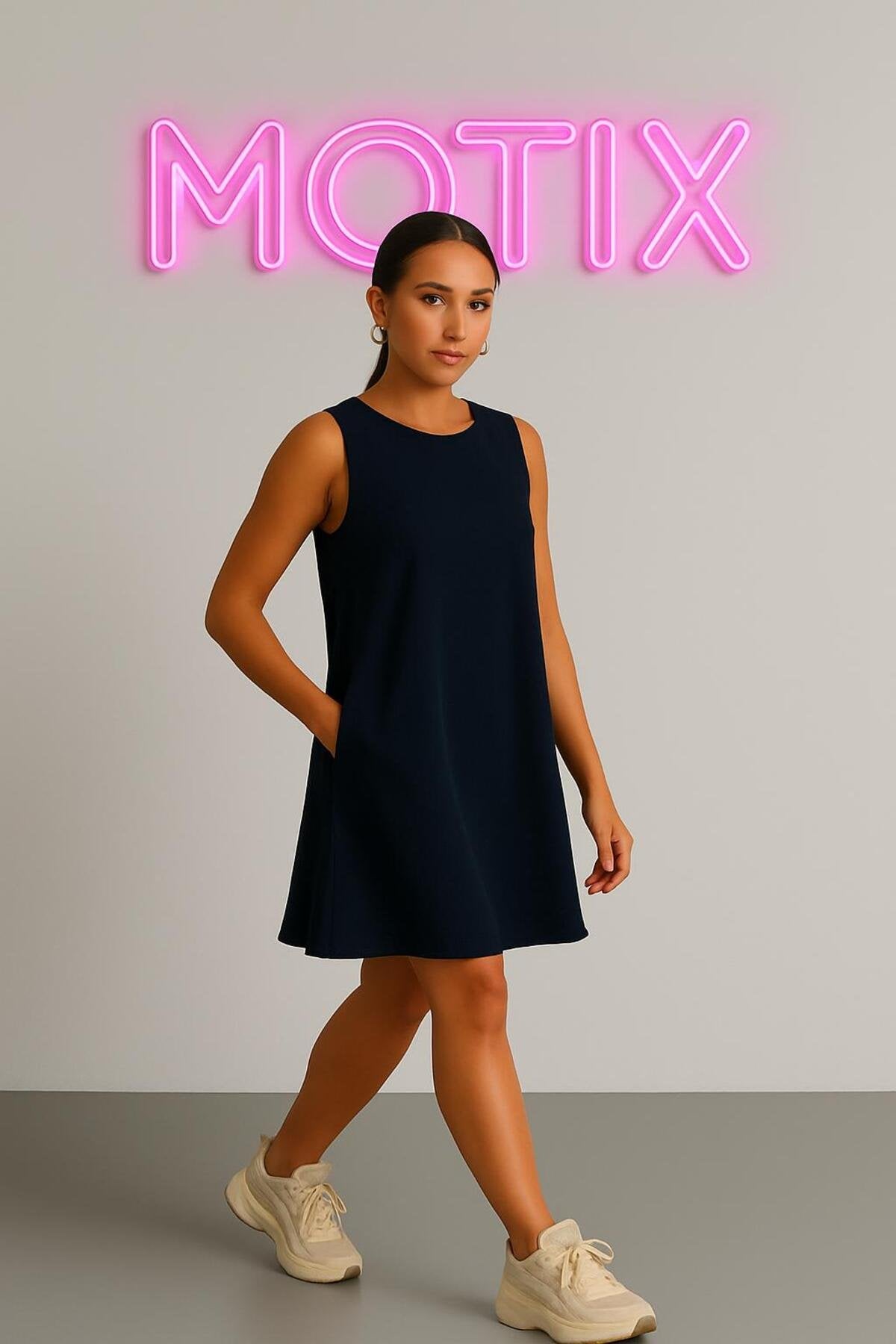 Basic Şıklığın Temsilcisi: Kolsuz Rahat Kesim Günlük Elbise