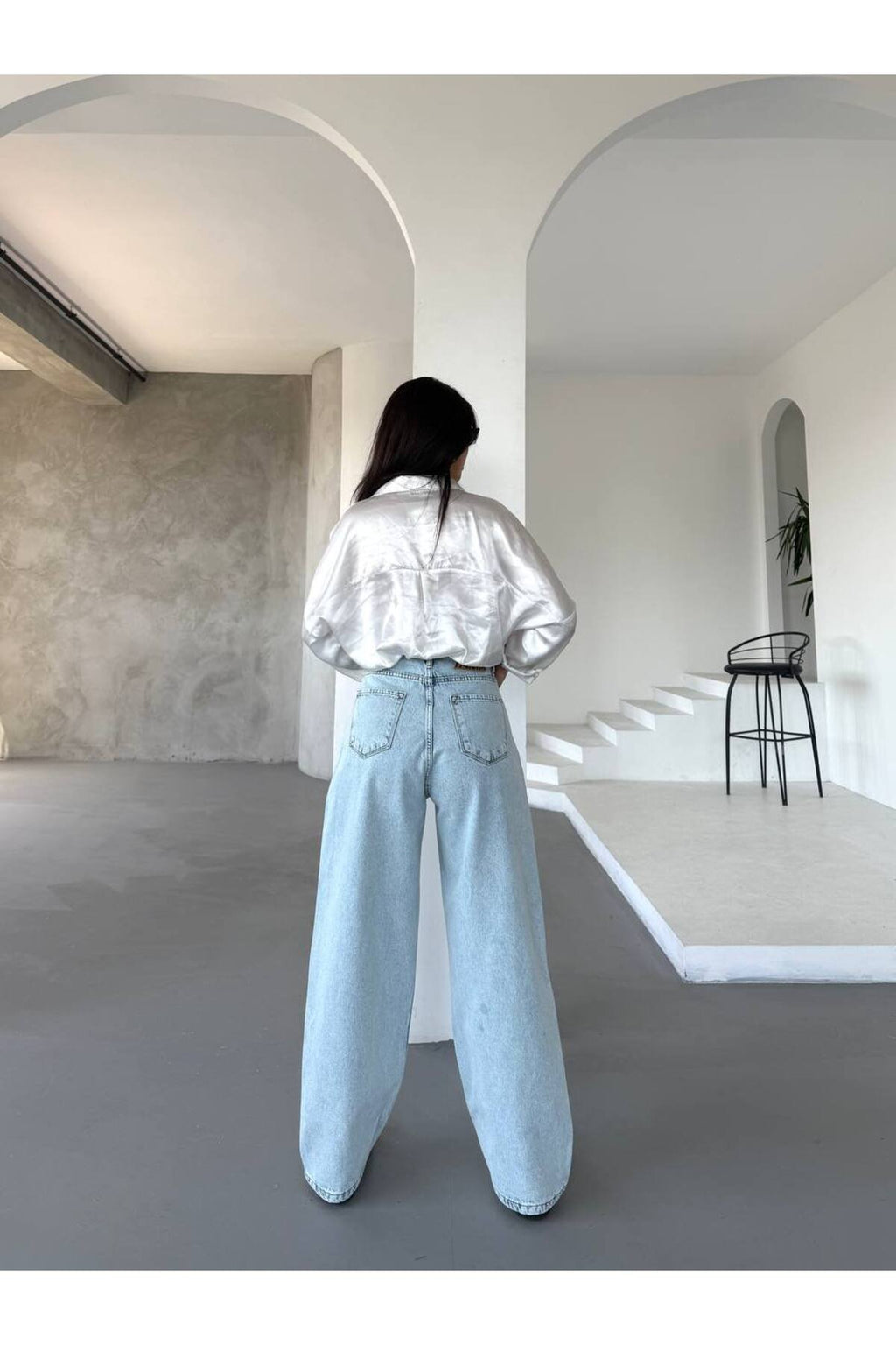 Kadın Yüksek Bel Geniş Paça Yırtık Detaylı Açık Mavi Jean Pantolon