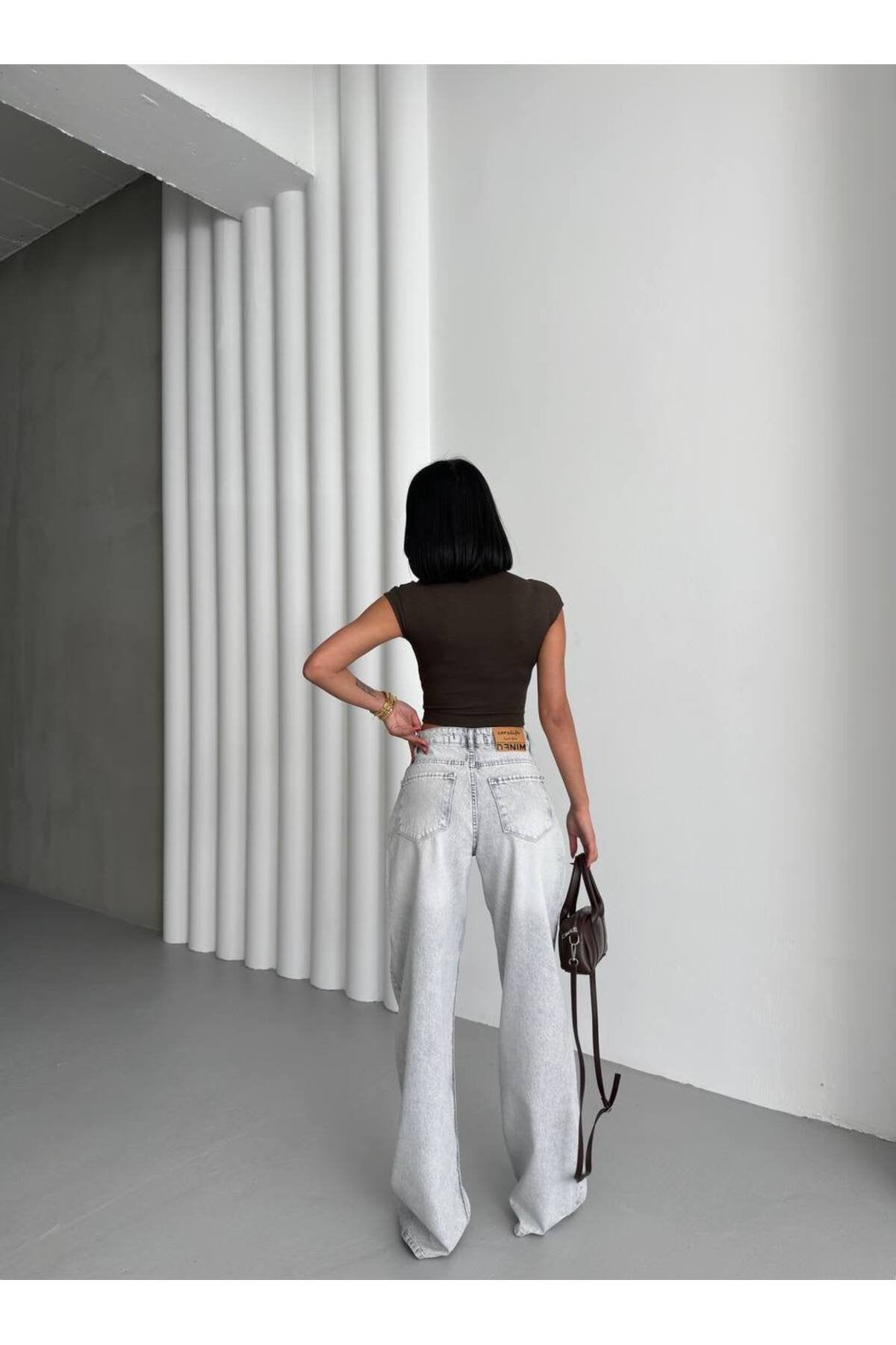 Yüksek Bel Geniş Paça Yıkamalı Kot Pantolon