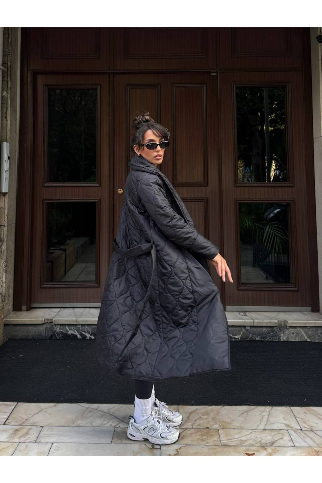 Minimalist Kapitone Şıklığı Kadın Uzun Mont