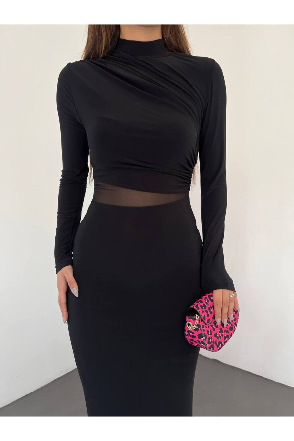 Bel Tül Detaylı Şık Midi Elbise