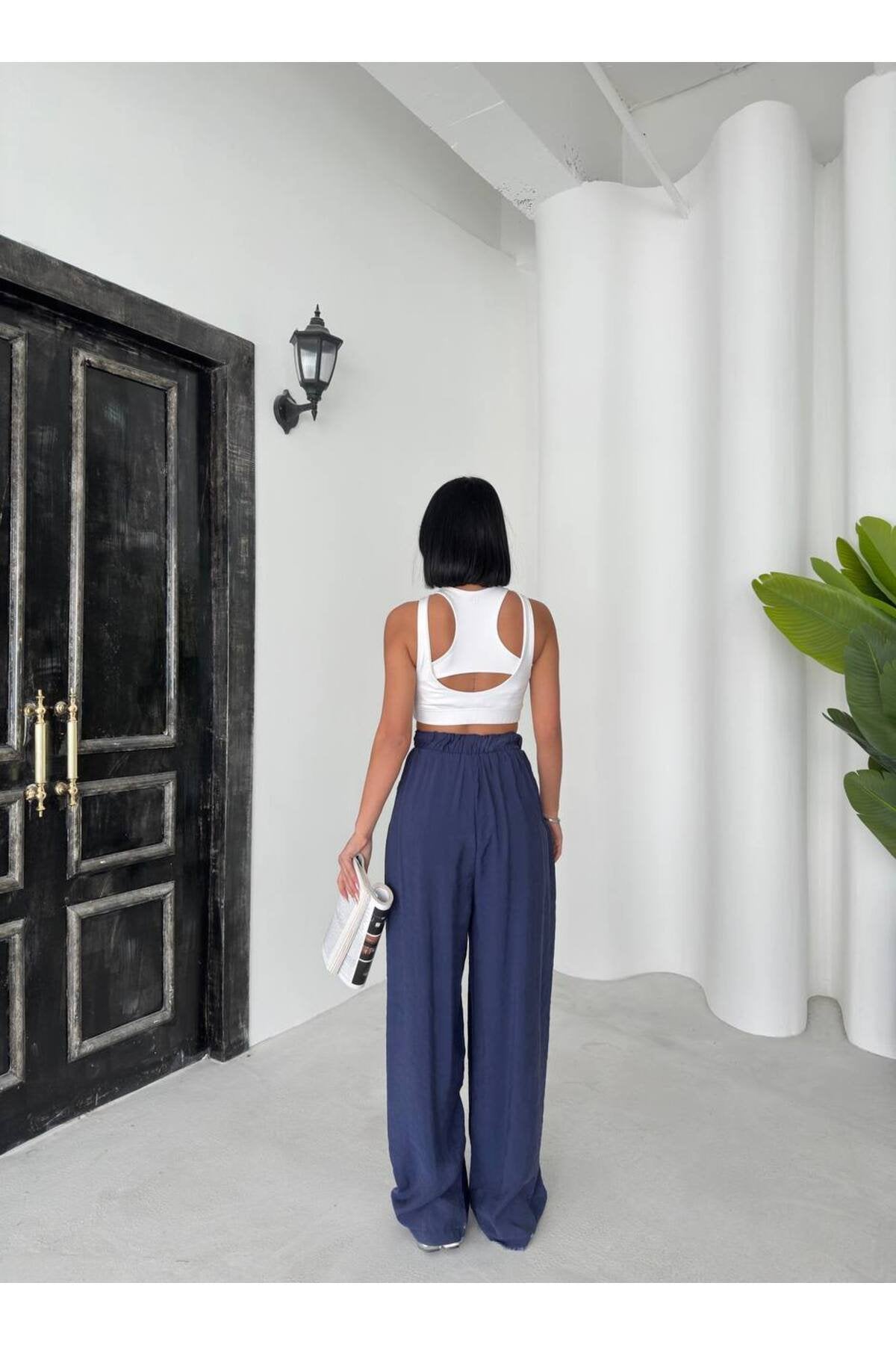 Zarif Detaylı Yüksek Bel Bol Paça Pantolon