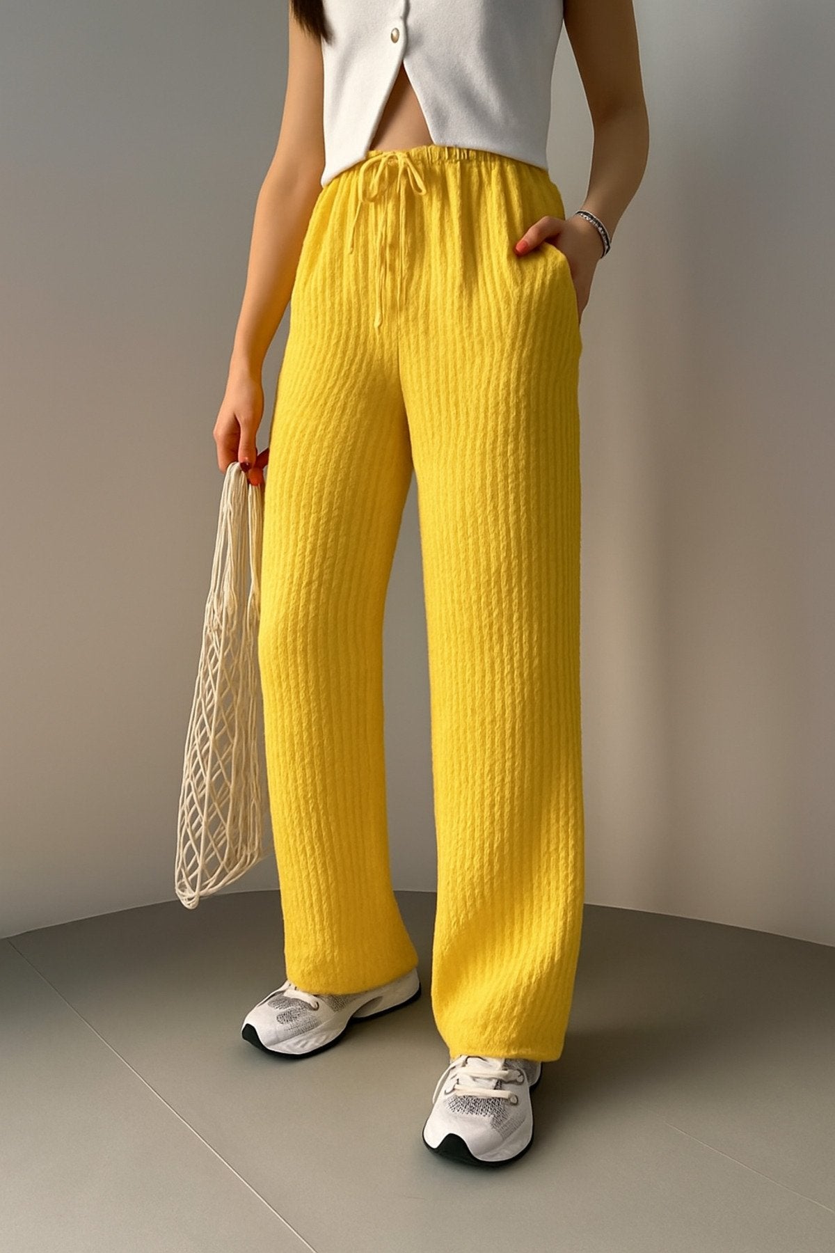 Lastikli Bel Rahat Kesim Dokuma Pantolon