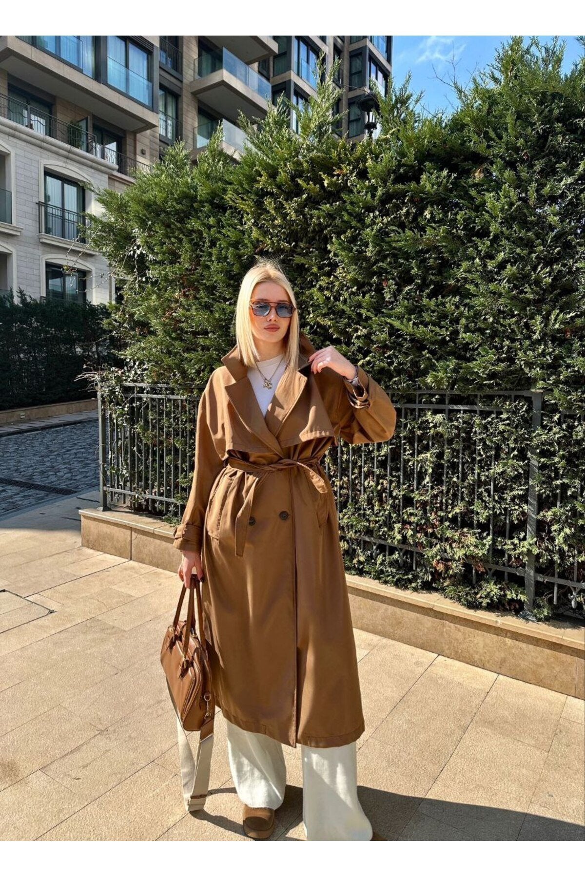 Günlük ve Şık Kuşaklı Kadın Trençkot