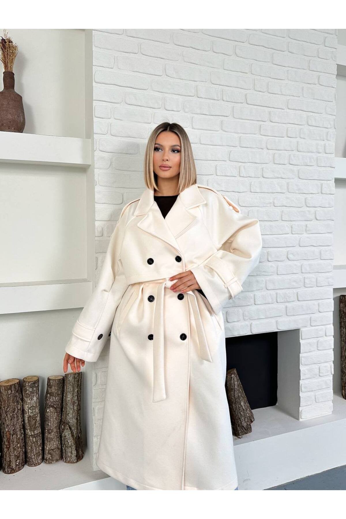 Şık ve Zamansız Stil Uzun Kaşe Kaban