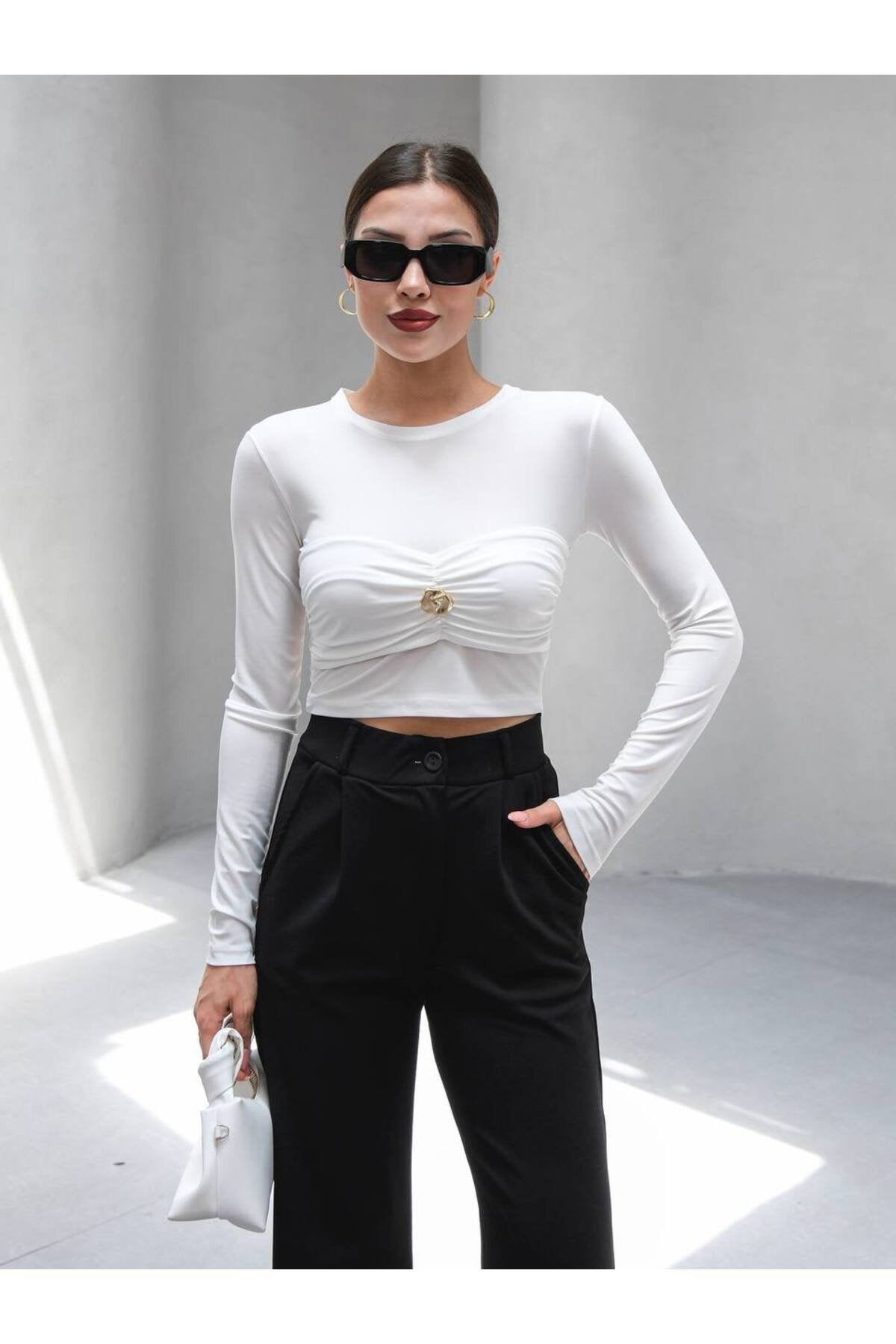 Gold Detaylı Uzun Kollu Crop Bluz