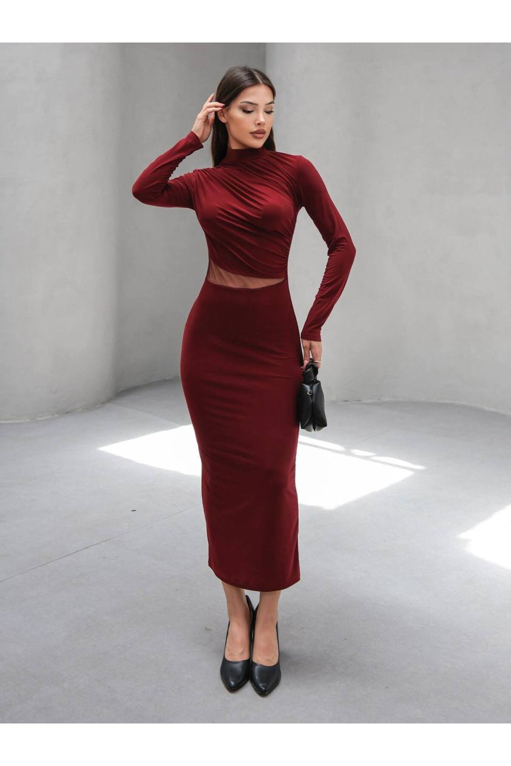 Bel Tül Detaylı Şık Midi Elbise