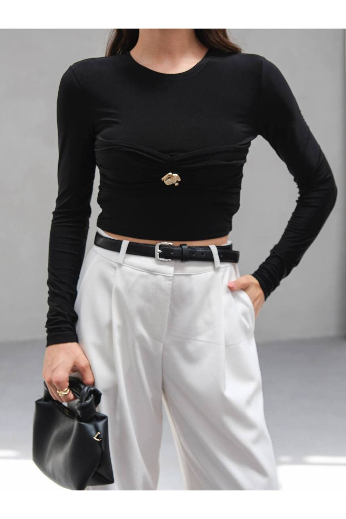 Gold Detaylı Uzun Kollu Crop Bluz