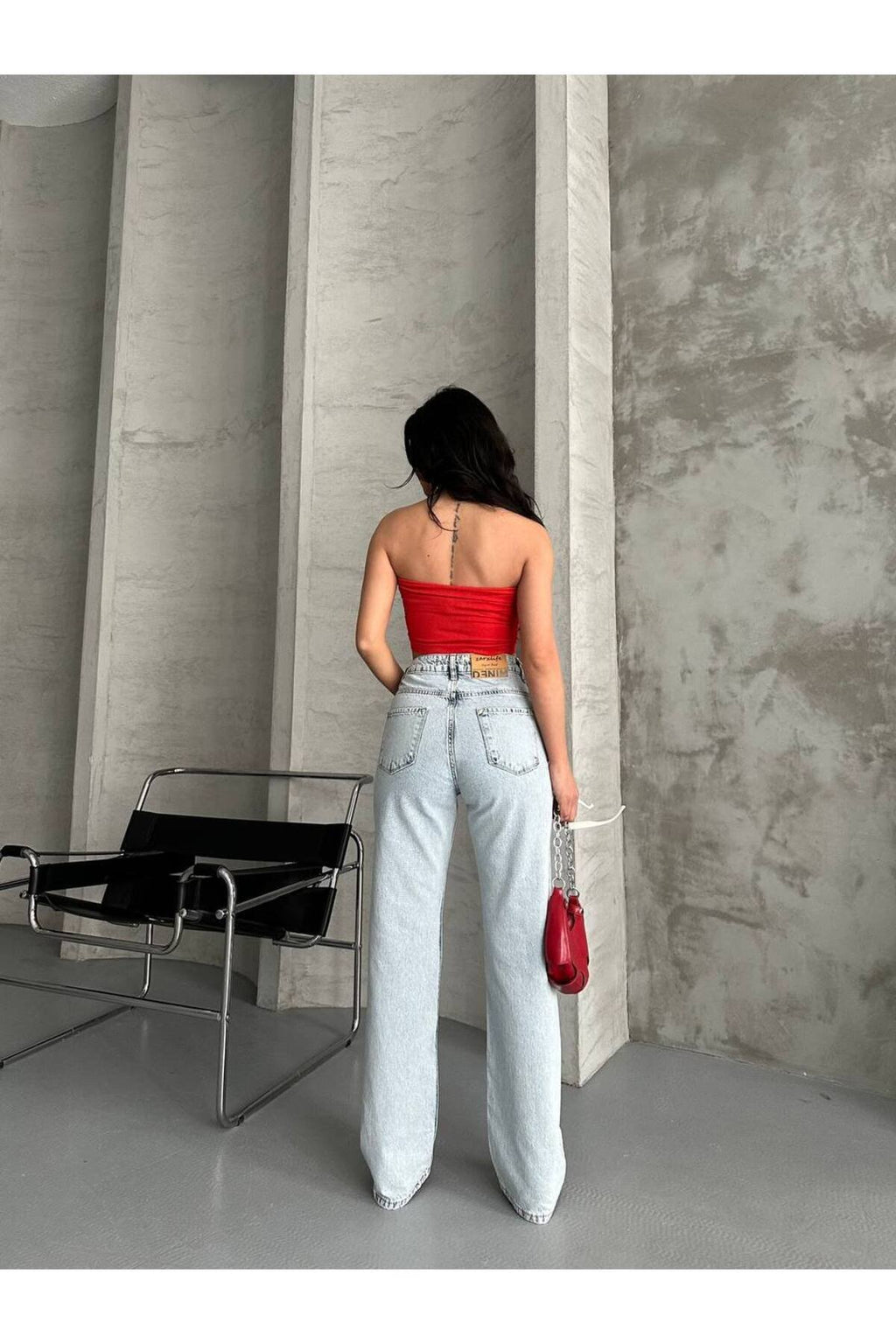 Kadın Yüksek Bel Kiraz Nakışlı Mom Jean Pantolon