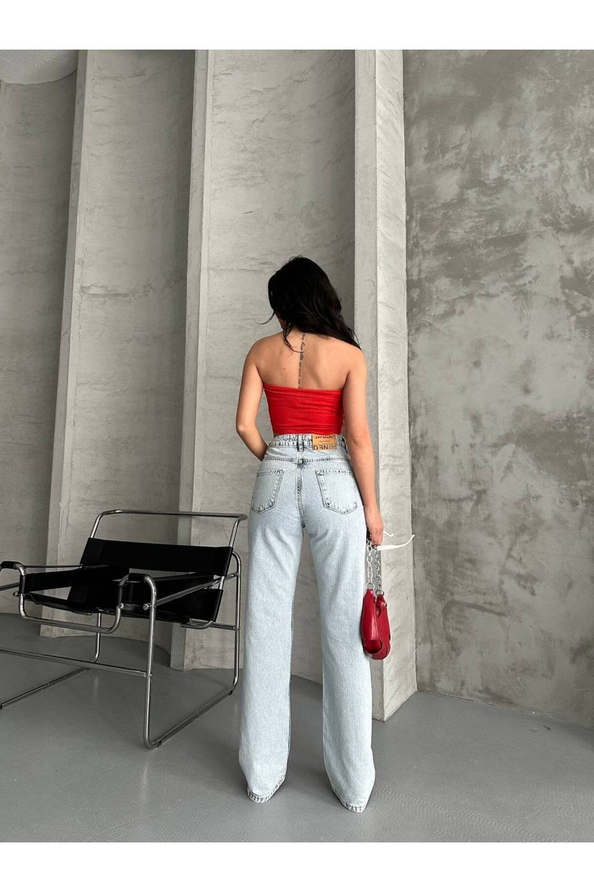 Kadın Yüksek Bel Kiraz Nakışlı Mom Jean Pantolon