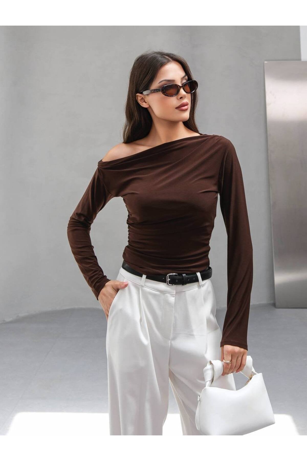 Tek Omuz Off-Shoulder Siyah Bluz