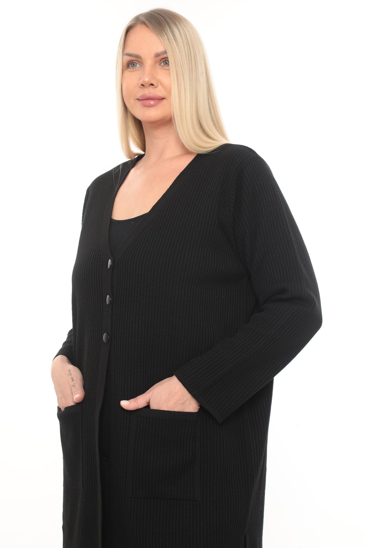 Sade ve Şık Triko Hırka