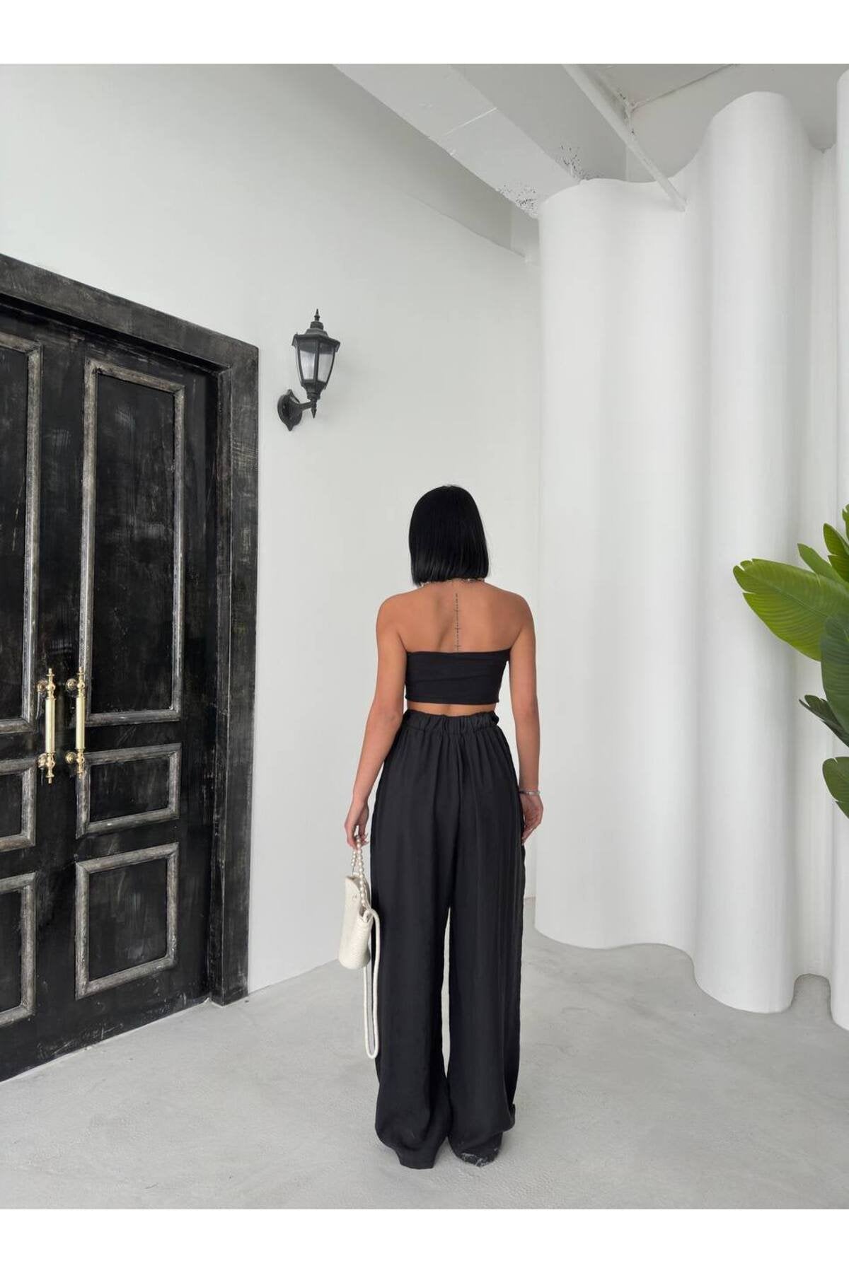 Zarif Detaylı Yüksek Bel Bol Paça Pantolon