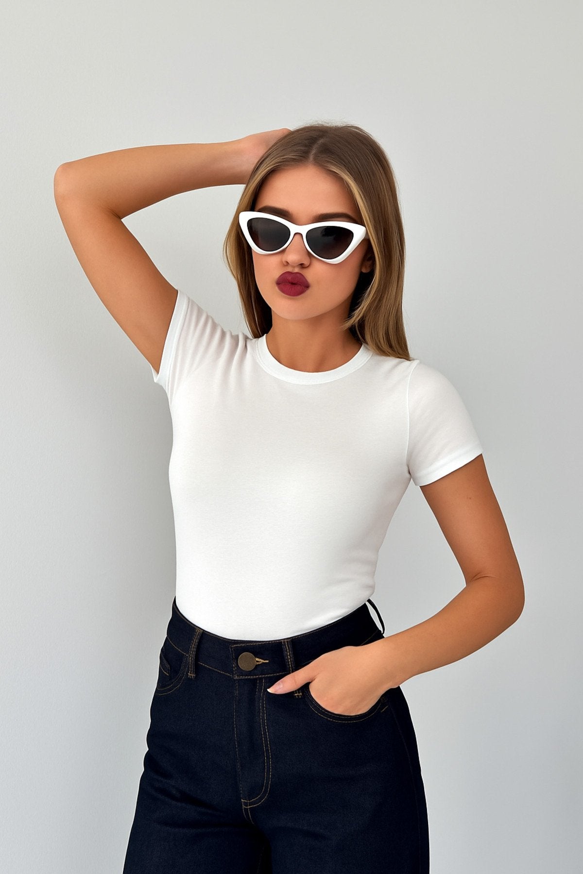 Düz Kesim Ribana Dokulu Basic T-Shirt