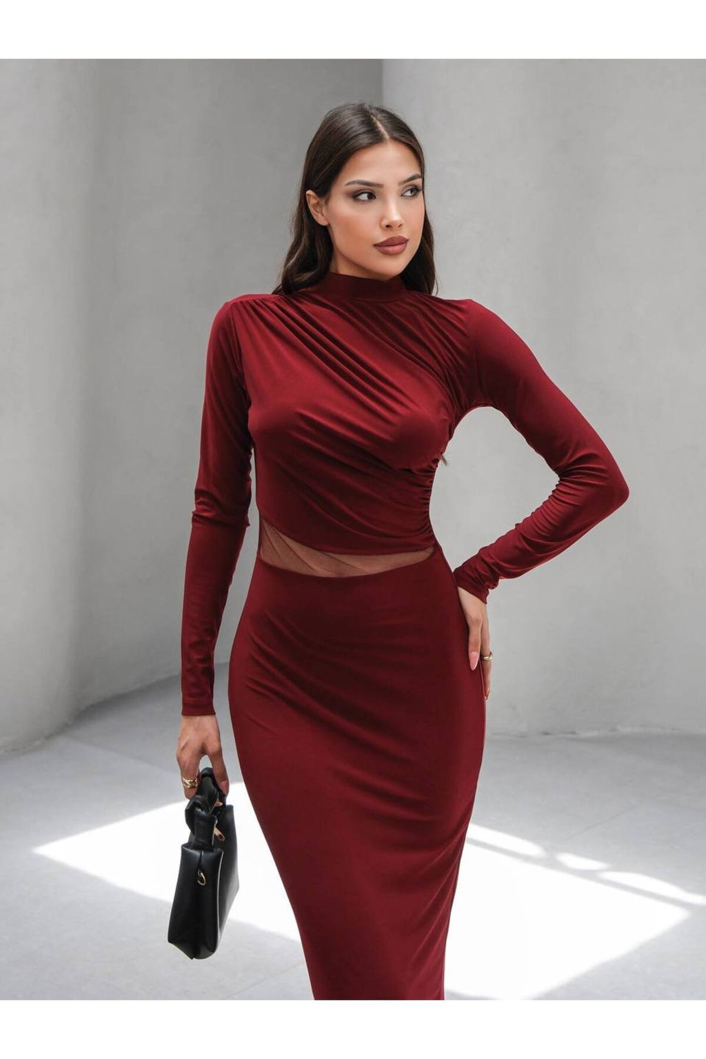 Bel Tül Detaylı Şık Midi Elbise