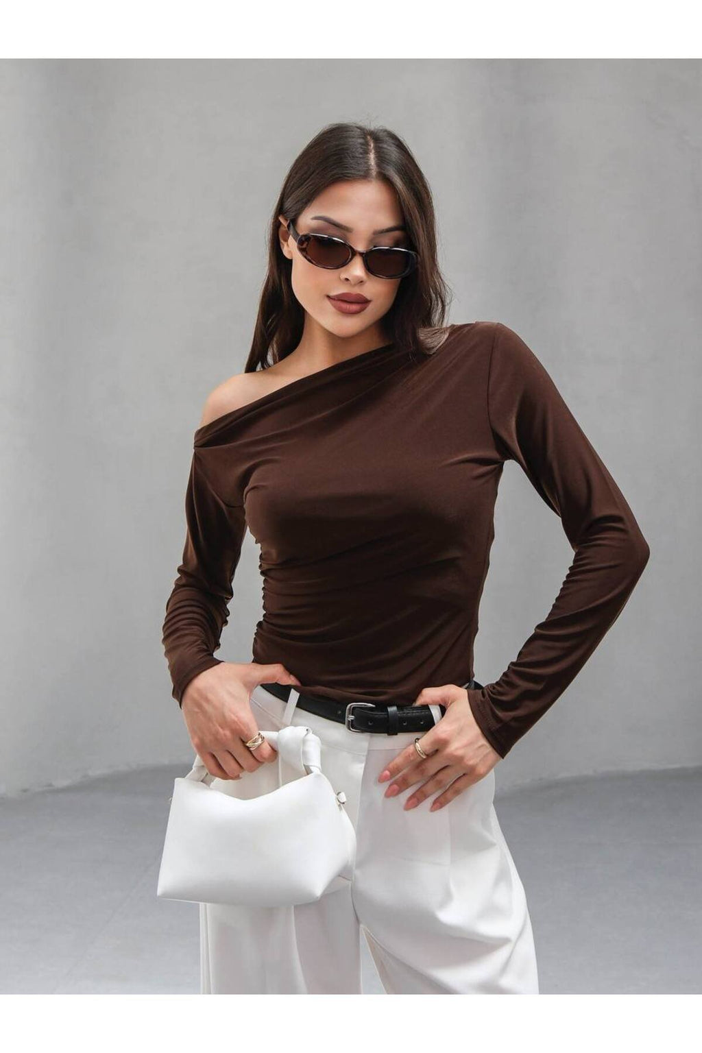 Tek Omuz Off-Shoulder Siyah Bluz