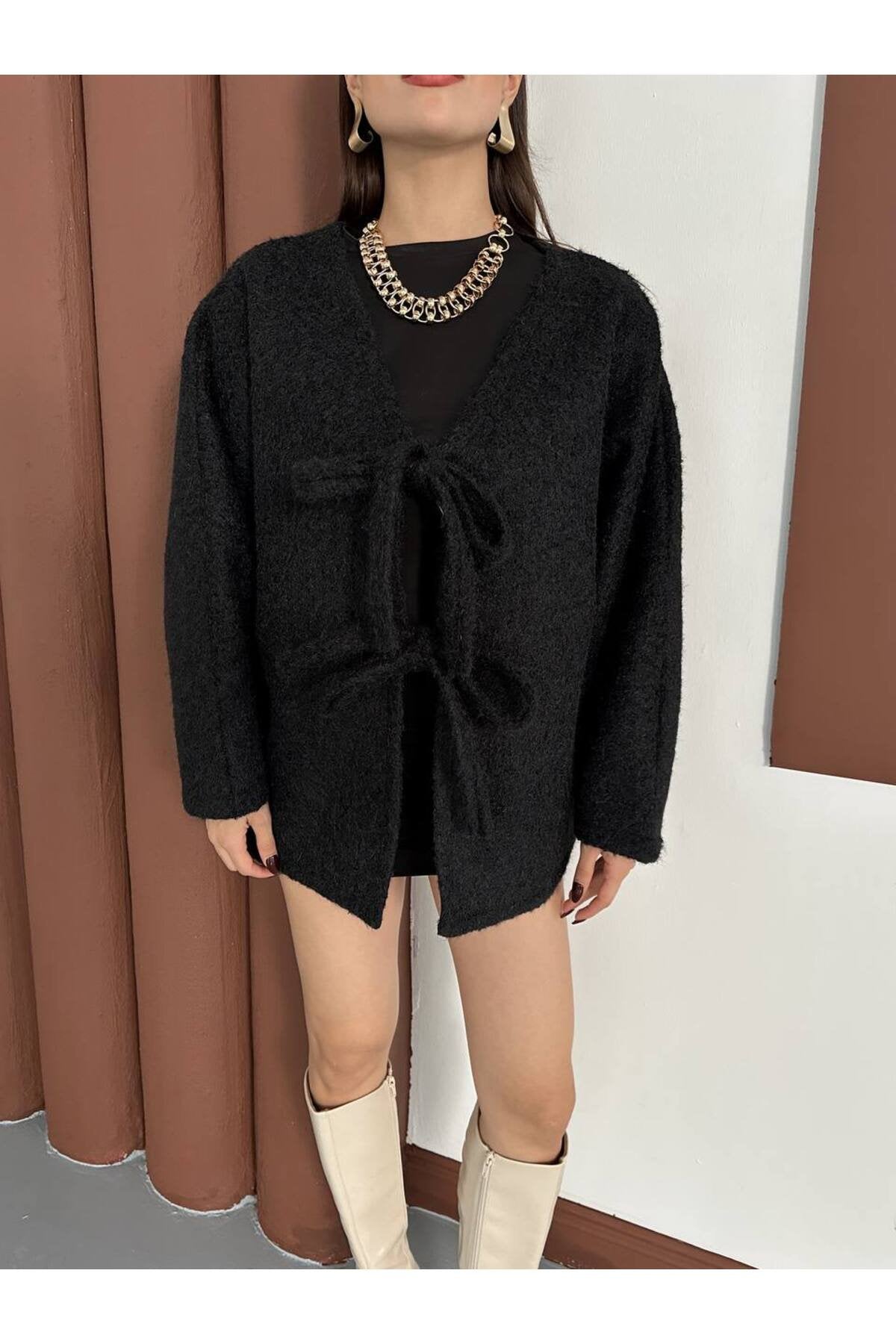 Kırçıllı Kaşe Fiyonklu Kaban