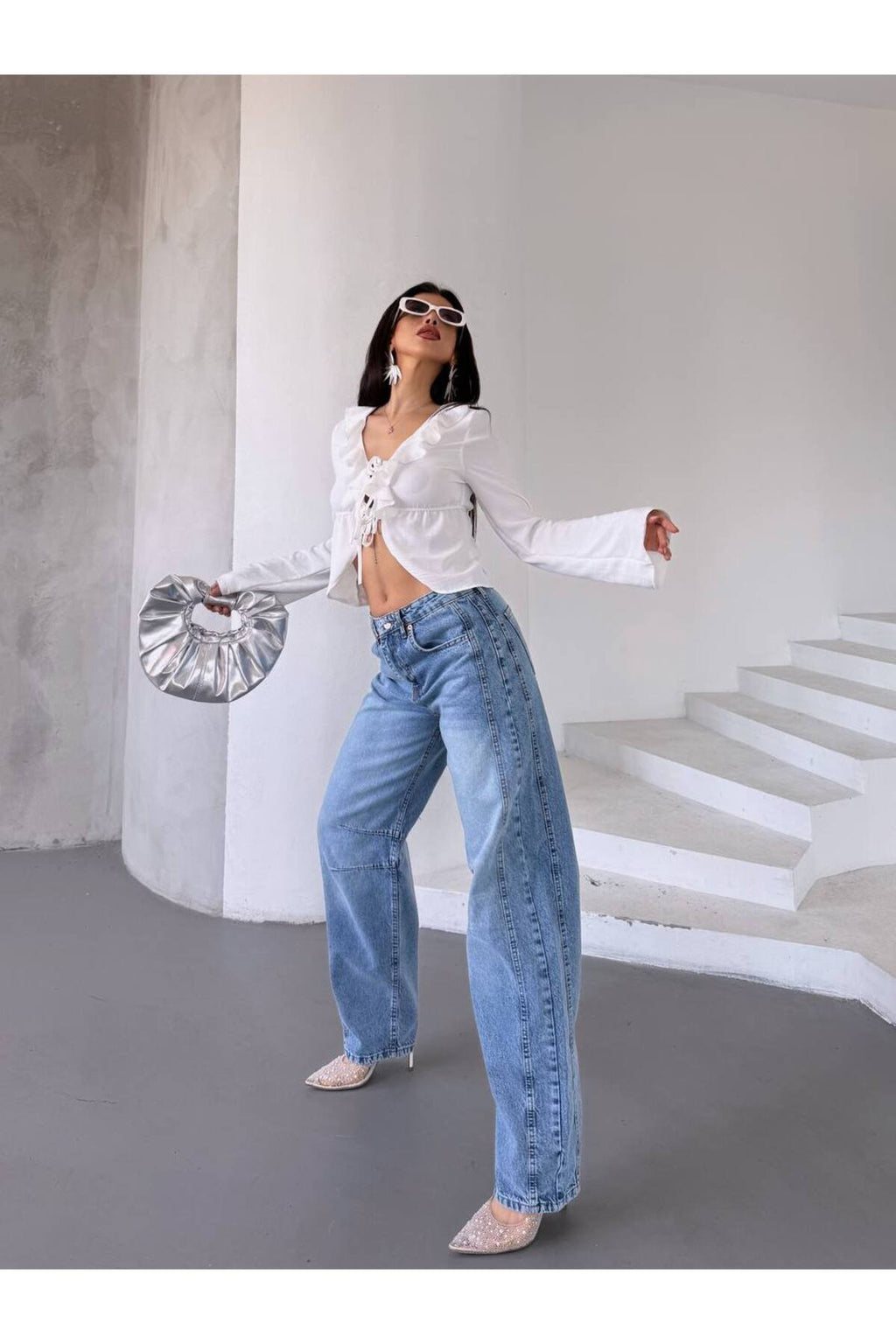 Zincir Detaylı Dikişli Bol Paça Jean Pantolon