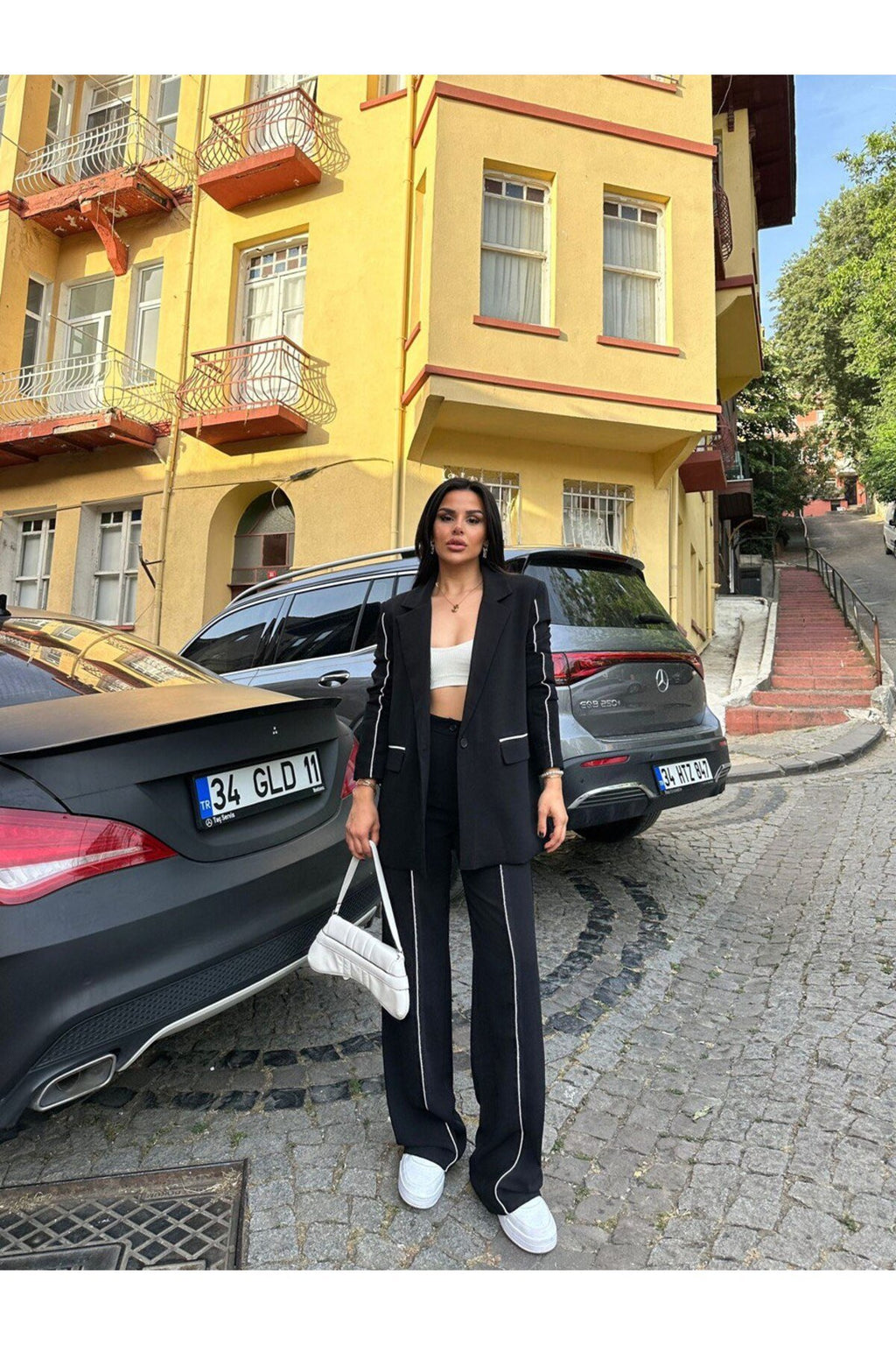 Minimal Tarzın Gücü: Şerit Detaylı Takım