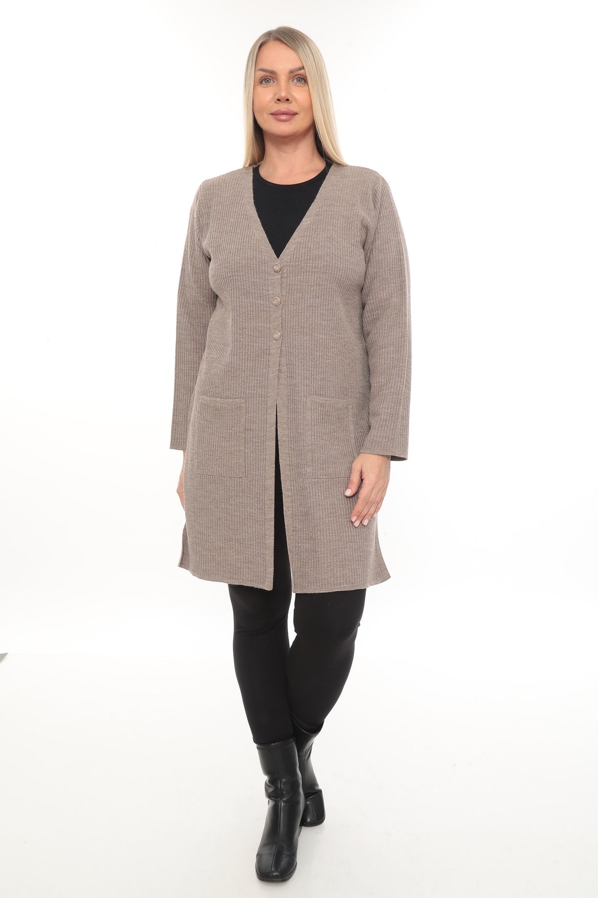 Sade ve Şık Triko Hırka